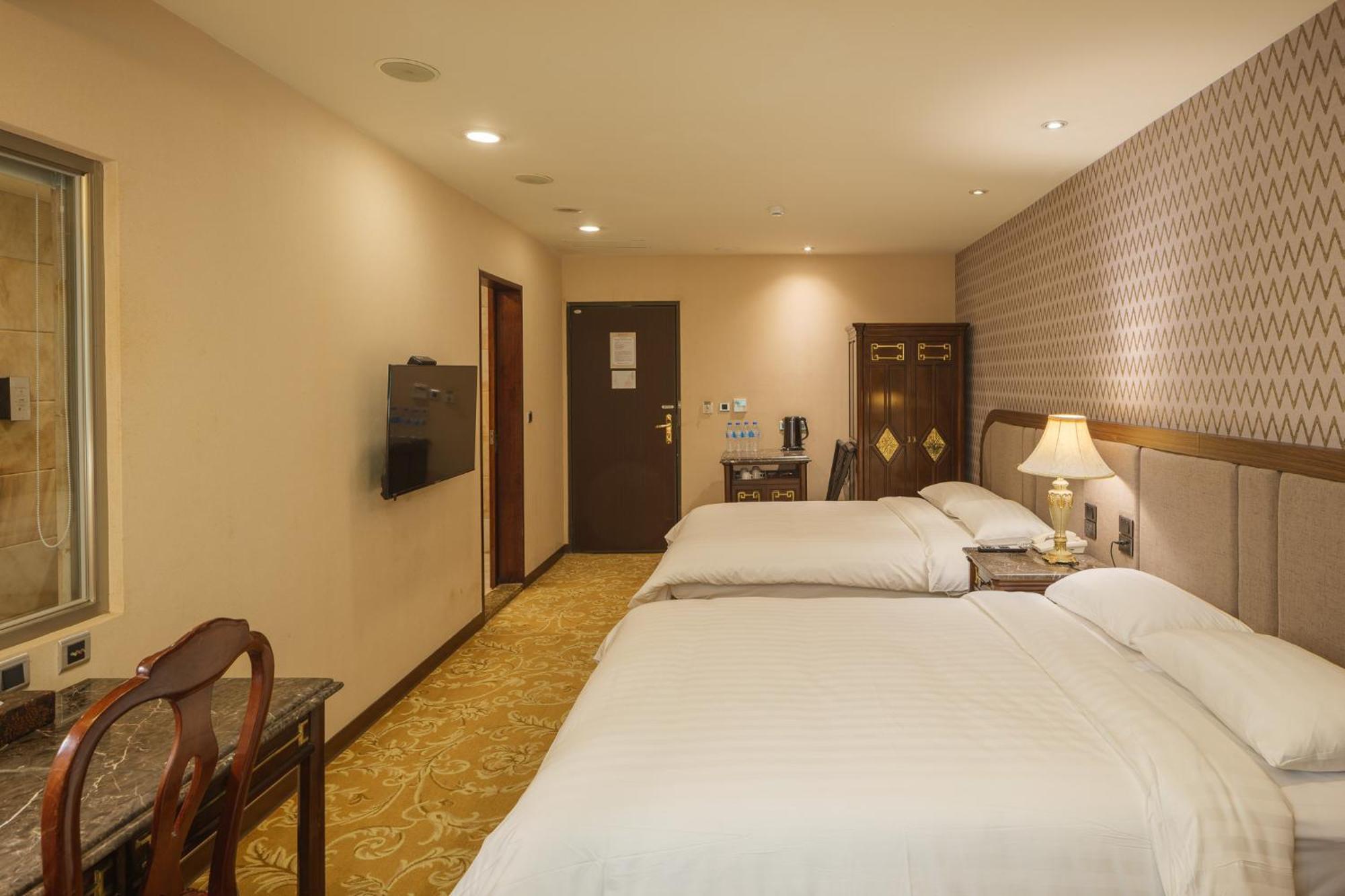 Grand Pleasure Spring Hotel Taipei Exterior photo